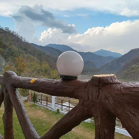 Sparkle Hotel Nanda リシケーシュ エクステリア 写真